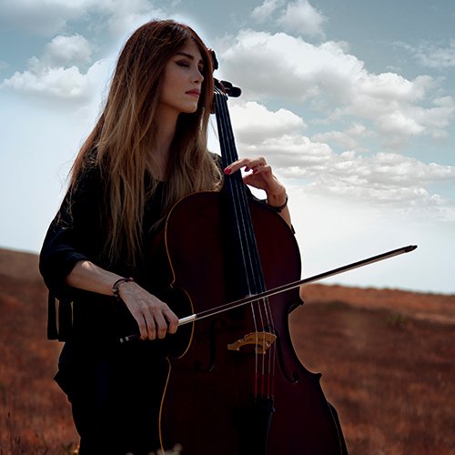 woman-in-black-playing-cello-on-whitfield-2960156.jpg